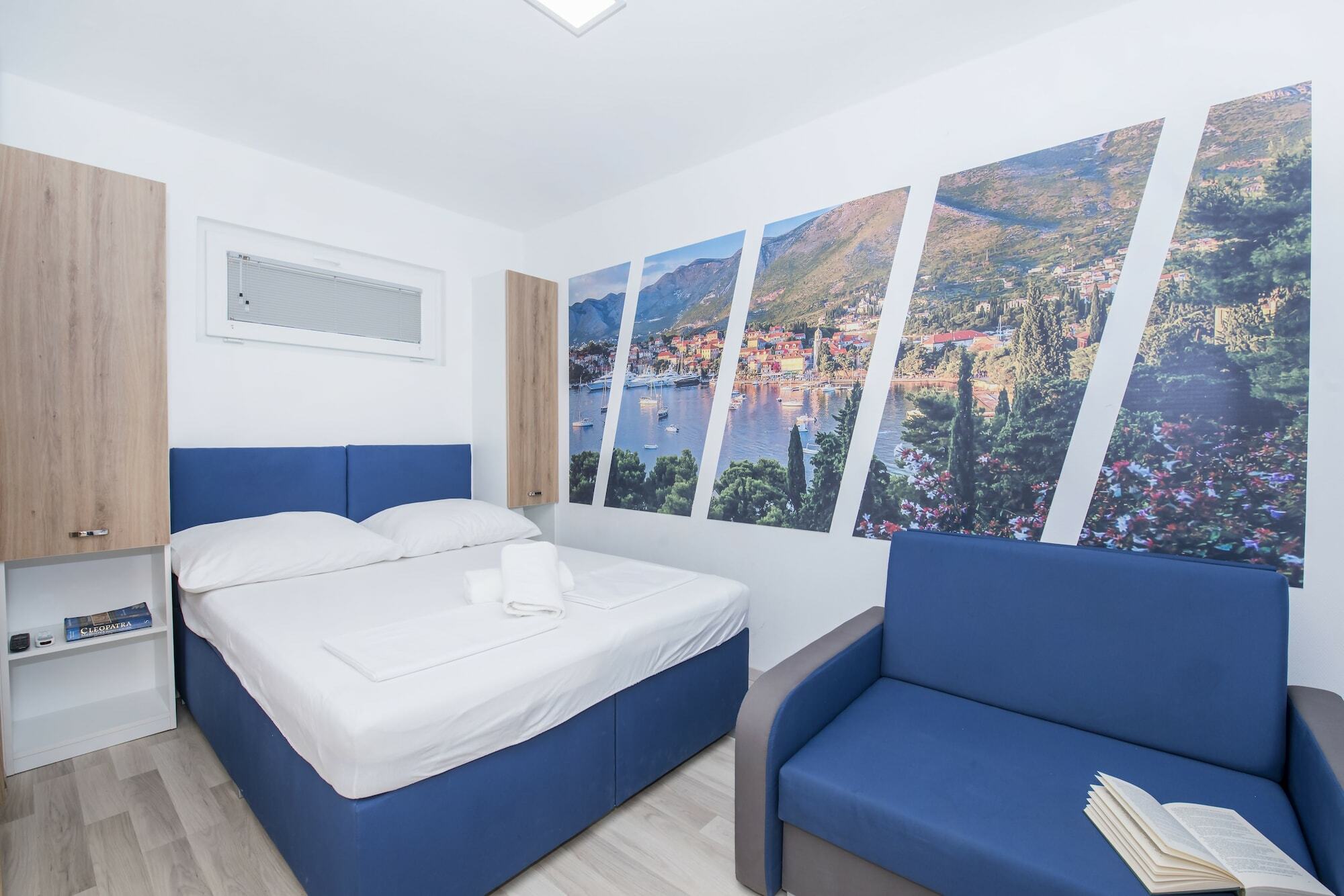 Mediteran Travel Mobile Homes Galeb Omiš Eksteriør bilde