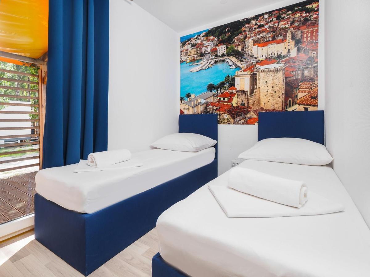 Mediteran Travel Mobile Homes Galeb Omiš Eksteriør bilde