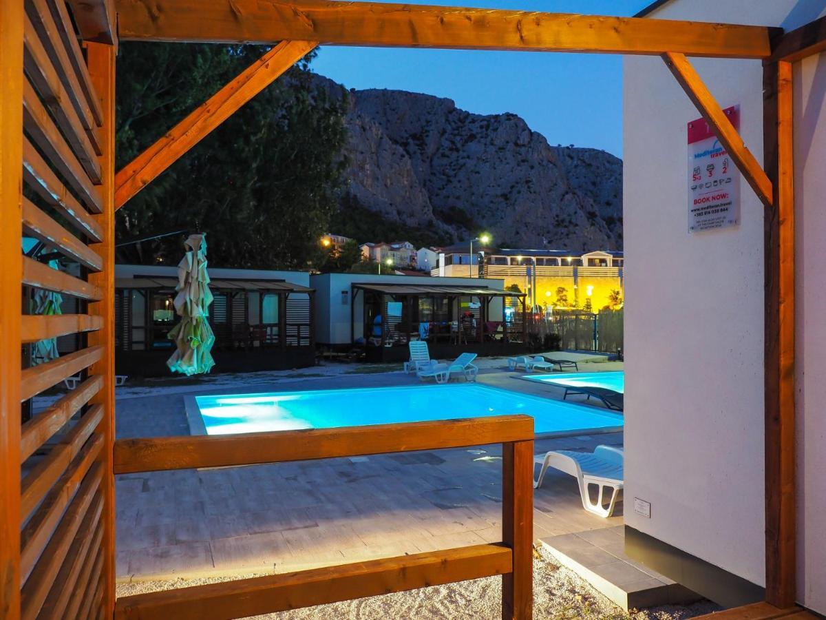 Mediteran Travel Mobile Homes Galeb Omiš Eksteriør bilde