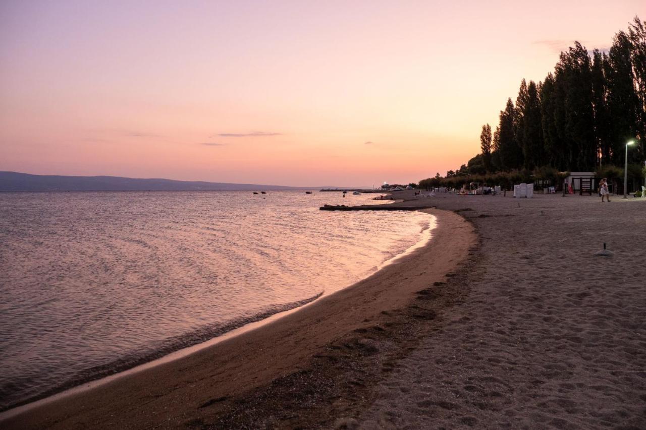 Mediteran Travel Mobile Homes Galeb Omiš Eksteriør bilde