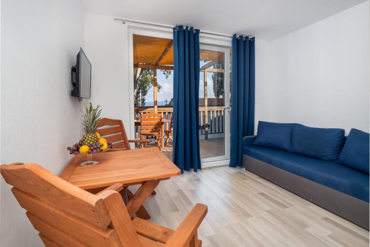 Mediteran Travel Mobile Homes Galeb Omiš Eksteriør bilde