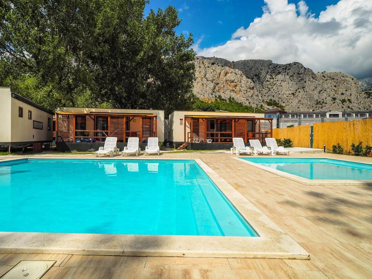 Mediteran Travel Mobile Homes Galeb Omiš Eksteriør bilde